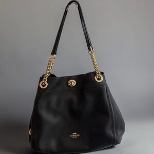 Turnlock Edie Shoulder Bag in Pebble Leather